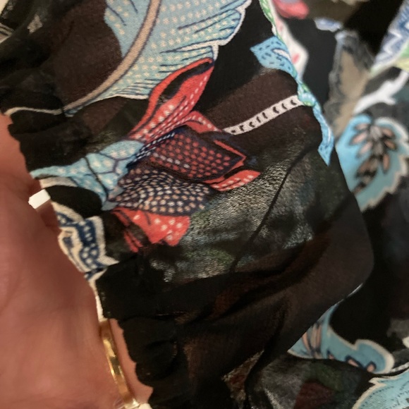 NWT Tahari Floral Sleeve Print Blouse Plus Size 3X - Picture 9 of 11